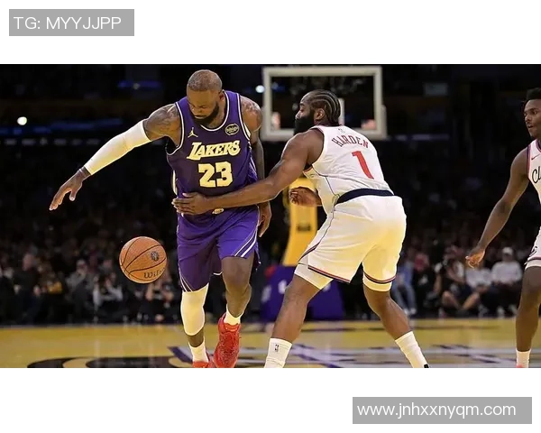 国王大战快船巅峰对决双方核心球星正面交锋引爆全场激情