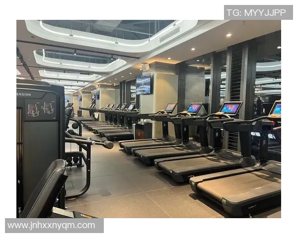 坚持健身打造健康体魄塑造完美身材引领积极生活新风尚